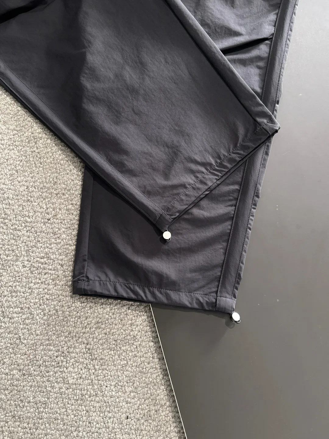 🅿️390 next day shipping Stone Island 2025 spring and summer new elastic band casual pants, thin counter custom fabrics, high breathability and comfort, impeccable details, brand element design concept, reflecting high quality. It feels delicate and soft! It presents a casual cut and the upper body shape is great! Size: M-4XL